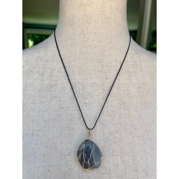 Unbranded Jewelry - Grey Chalcedony Agate Wire Wrapped Pendant Silver Tone Black Cord Necklace 24"